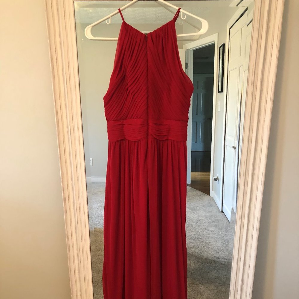 Red Dress - Picture 4 of 4